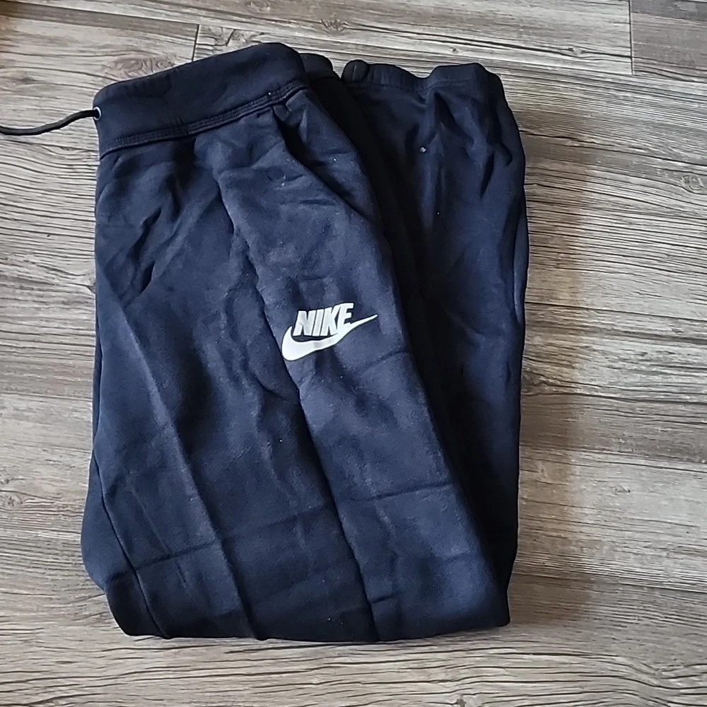 Womens nike sweatpants - Picture 1 of 3